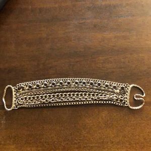 3/$15 Chunky faux gold bracelet